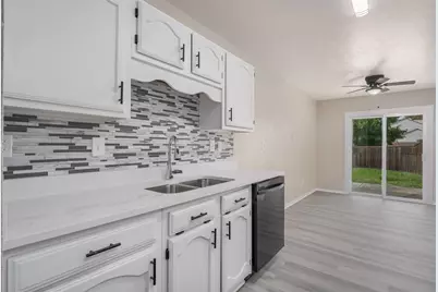 4500 Larner Street, The Colony, TX 75056 - Photo 20