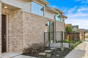 2619 St Helena Ln, Grand Prairie, TX 75054 - Photo 2