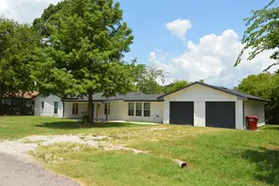 224 Holly Dr, West Tawakoni, TX 75474 - Photo 2