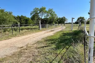 299 Private Rd 1452, Chico, TX 76431 - Photo 6