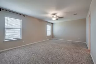 7525 Pleasant Oaks St, Fort Worth, TX 76120 - Photo 22