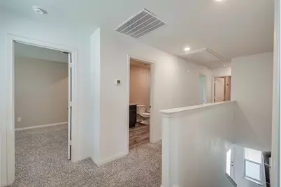 7525 Pleasant Oaks Street, Fort Worth, TX 76120 - Photo 16