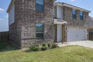 7525 Pleasant Oaks St, Fort Worth, TX 76120 - Photo 1
