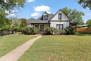 809 E Adams St, Itasca, TX 76055 - Photo 2