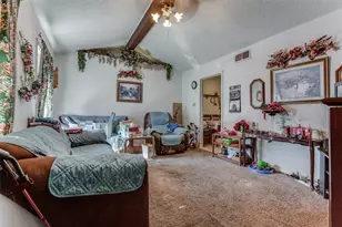 1306 Oriole Ln, Garland, TX 75042 - Photo 6