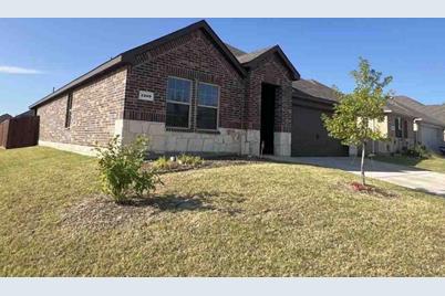 1209 Canterbury Lane, Ennis, TX 75119 - Photo 1