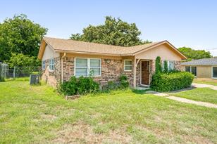 505 S Mulberry St, Eastland, TX 76448 - Photo 2