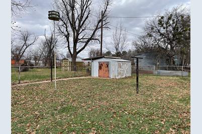 903 Plainview Road, Seymour, TX 76380 - Photo 18