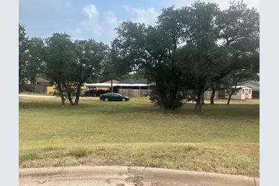 1508 Thomas Lane, Graham, TX 76450 - Photo 2