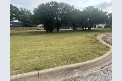 1506 Thomas Lane, Graham, TX 76450 - Photo 2