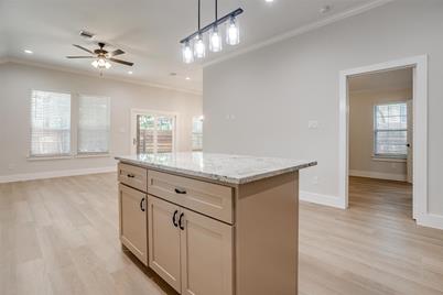 326 S Main Street, Cedar Hill, TX 75104 - Photo 14