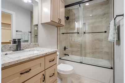 326 S Main Street, Cedar Hill, TX 75104 - Photo 16