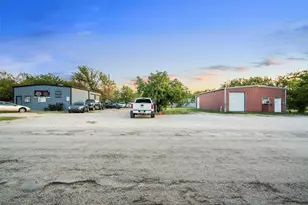 2105 NE 2nd St, Mineral Wells, TX 76067 - Photo 1