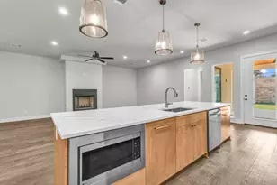 916 El Dorado St, Weatherford, TX 76086 - Photo 20