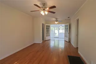 704 N Bailey Ave, Fort Worth, TX 76107 - Photo 4