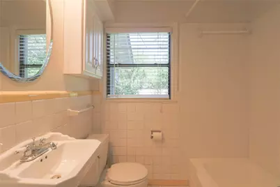 704 N Bailey Avenue, Fort Worth, TX 76107 - Photo 18