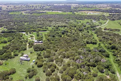 1620 Topeka Court, Granbury, TX 76048 - Photo 6