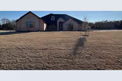 1020 Julian Drive, Van Alstyne, TX 75495 - Photo 1