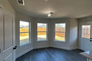 2962 Kavasar Dr, Dallas, TX 75241 - Photo 4