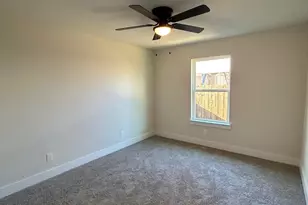 2962 Kavasar Dr, Dallas, TX 75241 - Photo 10