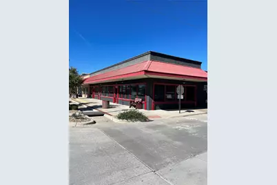 921 Halsell, Bridgeport, TX 76426 - Photo 2