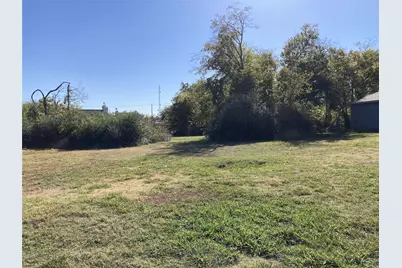 2117 Henry Street, Greenville, TX 75401 - Photo 1