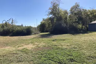 2117 Henry St, Greenville, TX 75401 - Photo 1