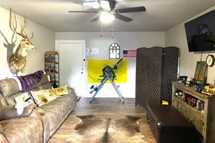 403 N Hall St, Fairfield, TX 75840 - Photo 38