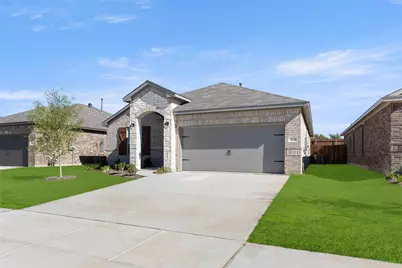 418 Comanche Drive, Cleburne, TX 76033 - Photo 4