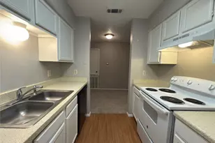 9696 Walnut St, Dallas, TX 75243 - Photo 8