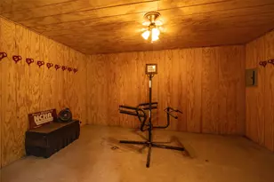207 Lazy B Ln, Springtown, TX 76082 - Photo 34