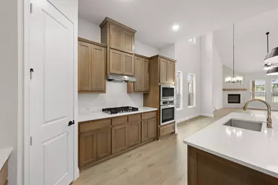 217 Allegheny Drive, Burleson, TX 76028 - Photo 10