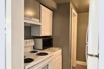 305 S Preston Street #B, Ennis, TX 75119 - Photo 6