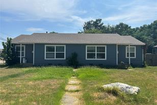 1310 Stone Dr, Irving, TX 75061 - Photo 1