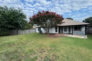 933 Freestone Dr, Arlington, TX 76017 - Photo 18