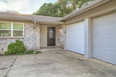 6246 Guilford Street, Forest Hill, TX 76119 - Photo 2