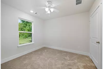 825 W Walker Street, Denison, TX 75020 - Photo 14