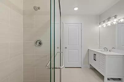 825 W Walker Street, Denison, TX 75020 - Photo 16