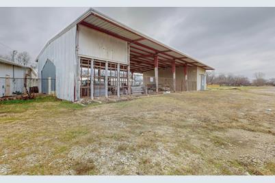 517 E Broadway Street #B-D, Gainesville, TX 76240 - Photo 1