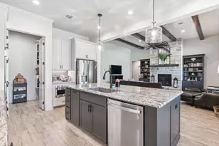 6025 Bella Terra Ln, Godley, TX 76044 - Photo 18