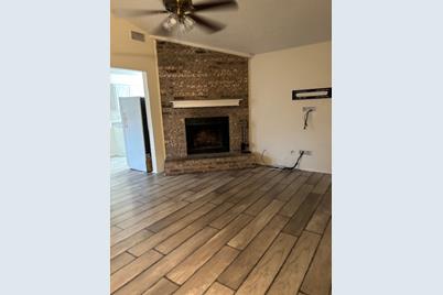 2413 Markland Street, Irving, TX 75060 - Photo 2