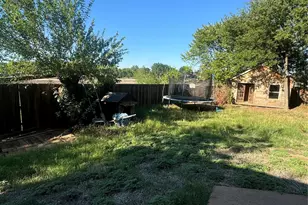 2321 3rd St, Sachse, TX 75048 - Photo 2