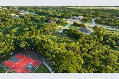 2401 Skyline Court, Cedar Hill, TX 75104 - Photo 6
