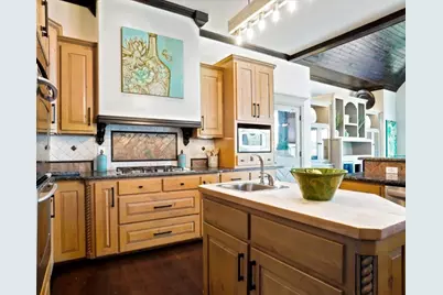 2804 Alta Vista Court, Granbury, TX 76049 - Photo 16