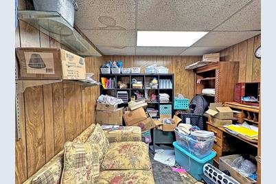 407 E Tyler Street, Athens, TX 75751 - Photo 10