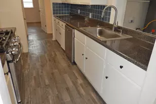 2710 Mt View Dr, Farmers Branch, TX 75234 - Photo 6