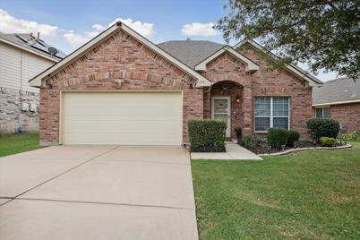 633 Stirrup Bar Drive, Fort Worth, TX 76179 - Photo 1