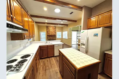 8009 Ravenswood Road, Granbury, TX 76049 - Photo 6