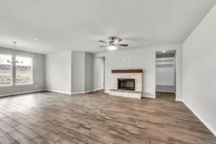 81 Yosemite Trl, Valley View, TX 76272 - Photo 12