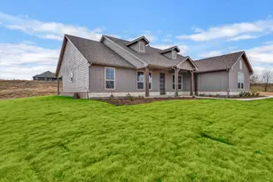 81 Yosemite Trl, Valley View, TX 76272 - Photo 6